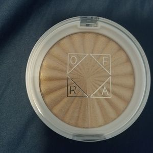 Ofra hightlighter